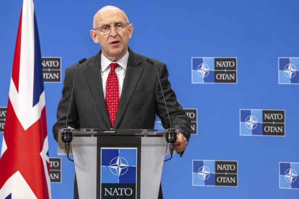 UK Troops to Aid Ukraine’s Military Reconstruction: A New Phase in Support?