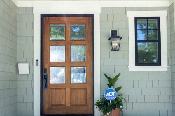 Yale’s New Smart Lock: Fingerprint Access & ADT Integration – A Game Changer?