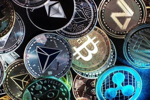 Onyxcoin’s 134% Rocket Ride:  A Crypto Market Rebound Story