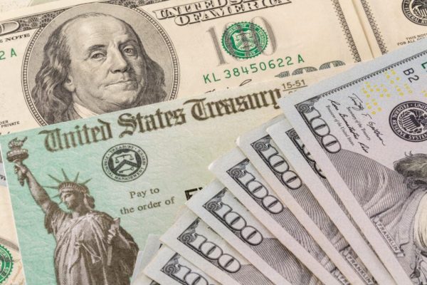Treasury Yields Soar: What’s Behind the 3-Year High and What It Means for Investors