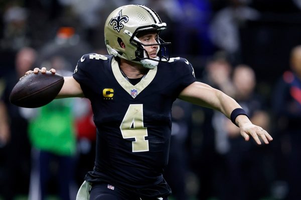 Saints QB Derek Carr’s Season in Jeopardy: Shoulder Injury Shakes Up NFL Draft?