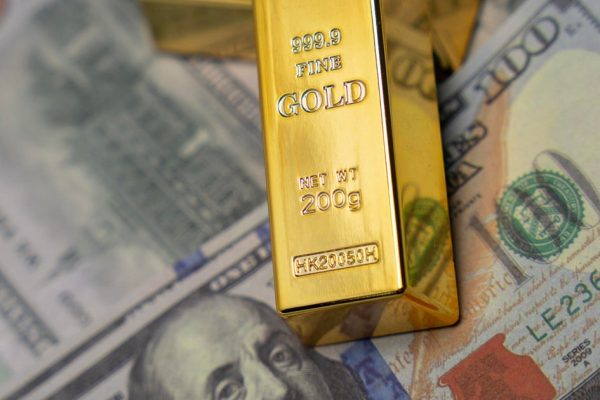 Will Gold’s Price Keep Climbing in May?  A Look at the Factors at Play