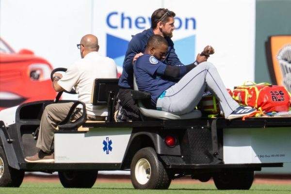 Robles’ Spectacular Catch Ends in Devastating Injury