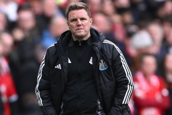 Howe’s Heartfelt Thanks: Newcastle Boss Recovers, Appreciates Fan Support