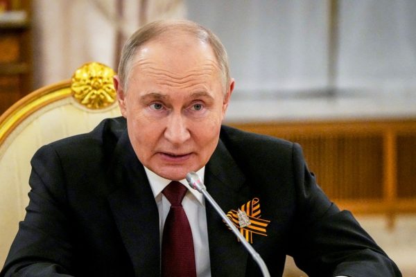 Putin Proposes May 15 Talks with Kyiv Amidst International Pressure