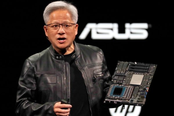 Nvidia CEO Celebrates Trump’s Rollback of AI Chip Export Restrictions to China