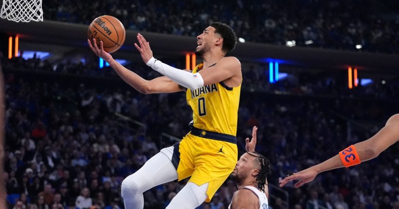Unbelievable Collapse! Knicks Blow Massive Lead, Lose Game 1 in Overtime Thriller