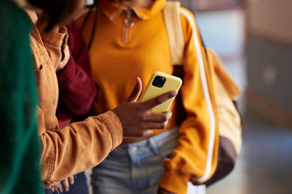 The Great Cell Phone Crackdown: Half of US States Now Restricting Phones in Schools