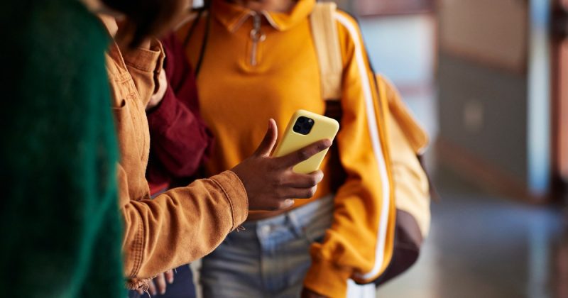 The Great Cell Phone Crackdown: Half of US States Now Restricting Phones in Schools