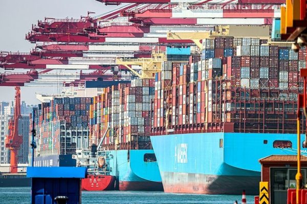 Tariff Twists: How Chinese Exporters Are Sidestepping US Duties