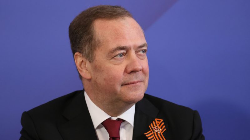 Medvedev’s Ultimatum Warning: A Roadblock to Ukraine Peace Talks?