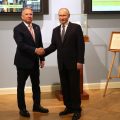 Trump Aide Predicts Success for Putin Call: A Step Towards Peace?