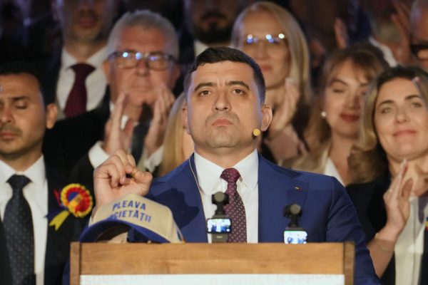 Romania’s Election Fever: Simion Calls for Protests, but Without the Violence