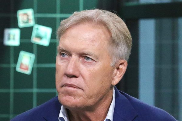 The Double Tragedy Surrounding John Elway