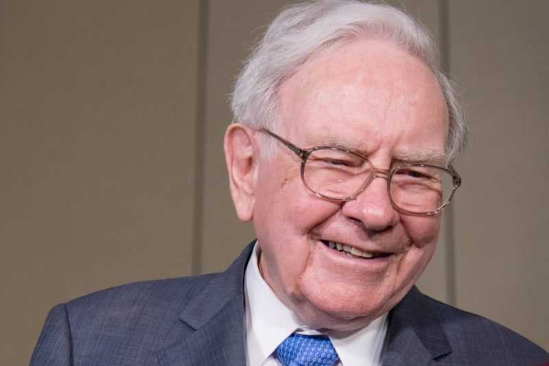 Buffett’s Loyalty: Shareholders First, Even Before the Board!