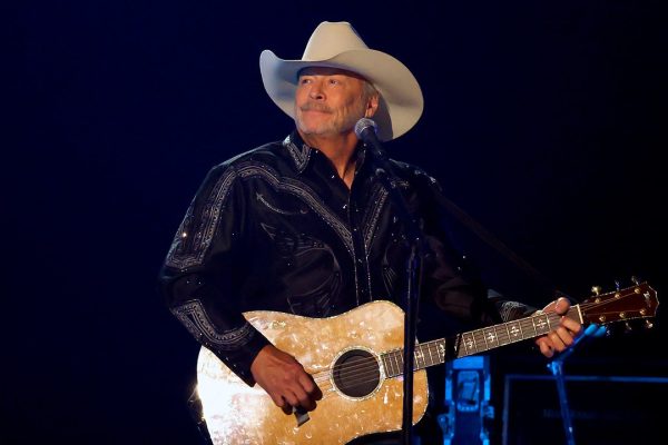 Alan Jackson Rides Off into the Sunset: Country Legend Retires After 30 Years on the Road
