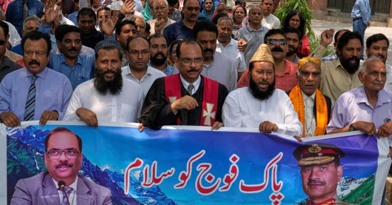 Kashmir Tensions Flare: A Ceasefire Shattered, Despite Recent Diplomatic Efforts