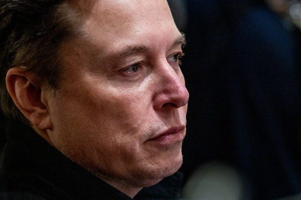 DOGE’s Government Efficiency Overhaul: Thousands of Contracts Cancelled!