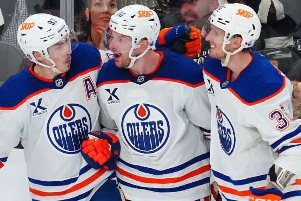 Oilers’ Unbelievable Comeback Streak: Five Straight Playoff Wins From Behind!