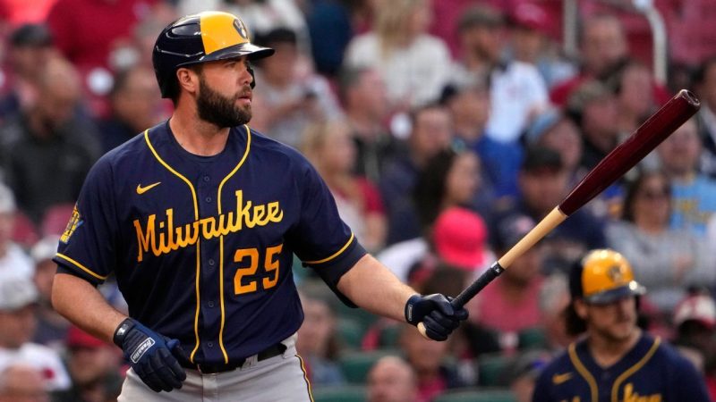 Darin Ruf Sues Cincinnati Reds: A Career Cut Short?