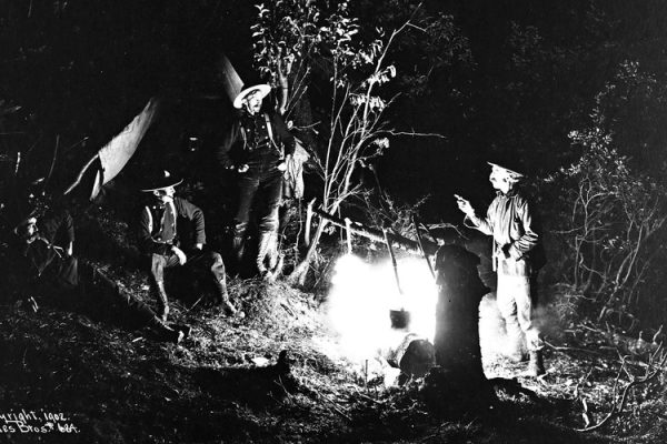 A Glimpse into Alaska’s Copper River Valley: 1902 Through the Lens