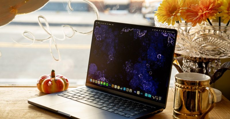 Score a Steal: The 2024 M4 MacBook Pro with 1TB SSD is at its Lowest Price Yet!