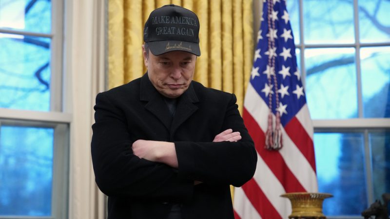 Musk’s Tweet Deletion: A Case of Second Thoughts or Calculated Move?