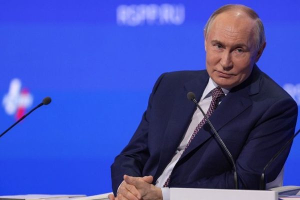 Putin’s Claim: Russia’s LGBTQ+ Laws are Just Protecting Tradition, Not Banning Homosexuality