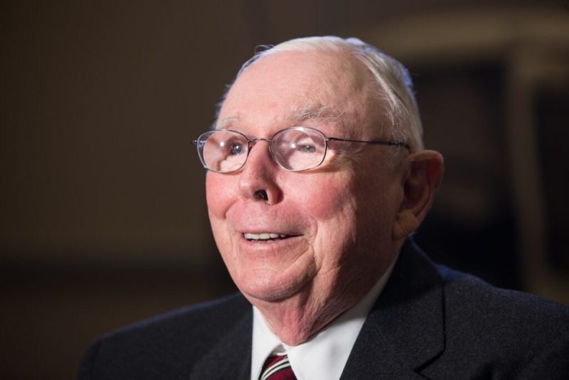 Chamath Palihapitiya: Munger’s Warning on Liquor, Ladies, and Leverage – A Brutal Truth