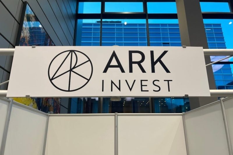 Cathie Wood’s Ark Invest Makes Bold Moves: Dumping Tesla and Palantir