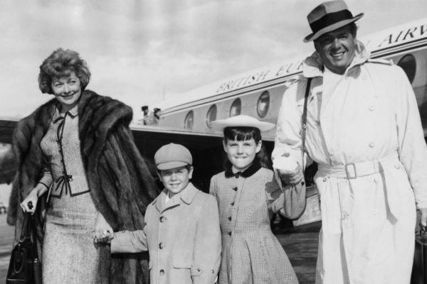 Beyond the Laugh Track: Rare Glimpses into the Lives of Lucille Ball and Desi Arnaz’s Children