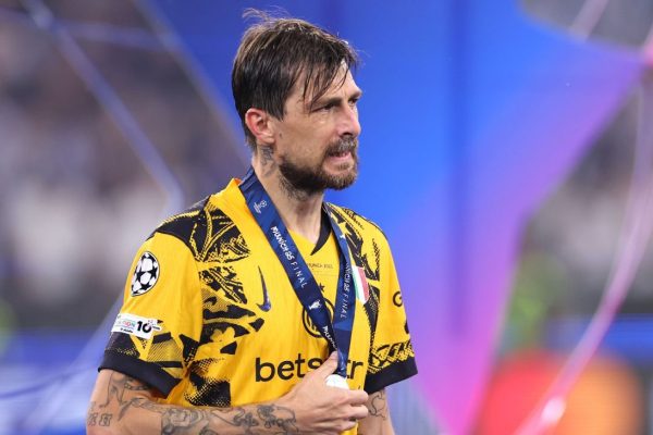 Acerbi’s Seattle Showdown: Inter Milan Defender Confronts PSG Fan