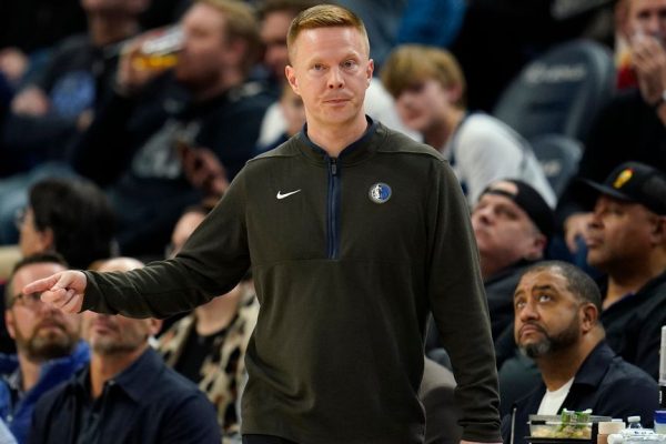 Popovich Era Ends, Sweeney Joins Spurs: A New Chapter Begins