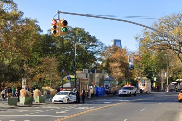 NYC Tour Bus Driver Stabbed Near Ferry Terminal: Two Suspects at Large