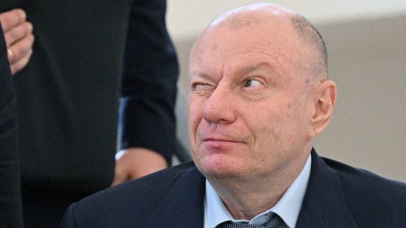 Russian Billionaires’ Wealth Soars: A $24 Billion Surge