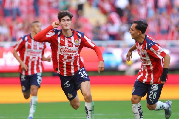 Chivas’ Stunning Comeback Victory: Milito’s First Liga MX Win!
