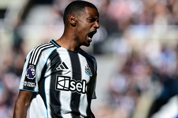 Liverpool’s Isak Pursuit Heats Up: A Transfer Saga Unfolds