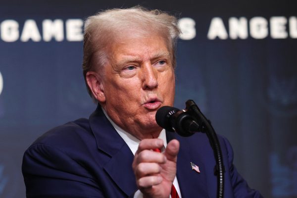 Trump’s Ukraine Ultimatum: Pulling the Plug on a Messy Situation?