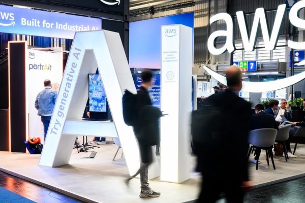 Europe’s Data Dependence on US Tech: A Risky Game?