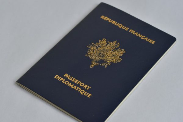 Algeria’s Bold Move: Ending Visa-Free Access for French Diplomats