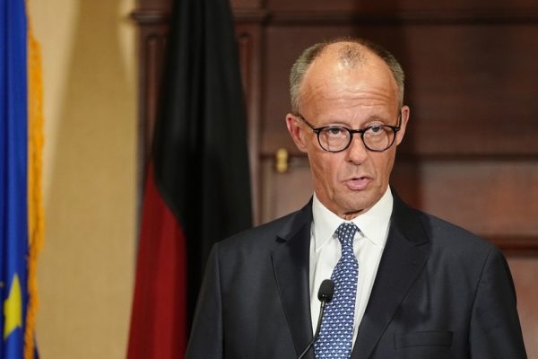 Germany Rejects Territorial Concessions in Ukraine: Merz Stands Firm