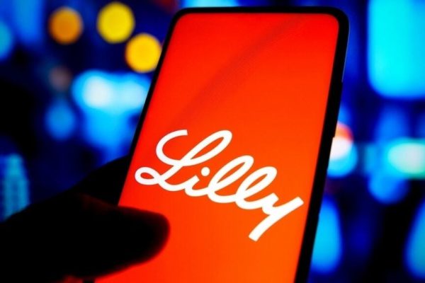 Is Eli Lilly Brewing a Big Acquisition? The 40-Year Bond Mystery
