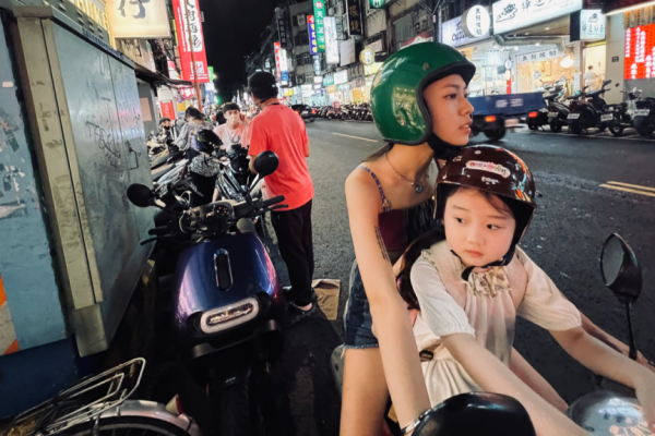 Taiwan’s Oscar Hopeful: ‘Left-Handed Girl’ Takes Center Stage