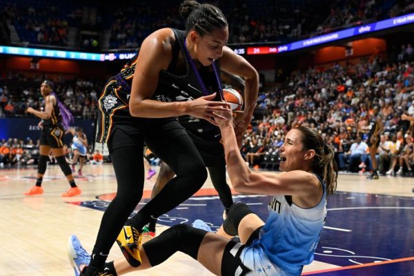 WNBA Showdown: Ejections and Intensity Mark Sun’s Victory over Sky
