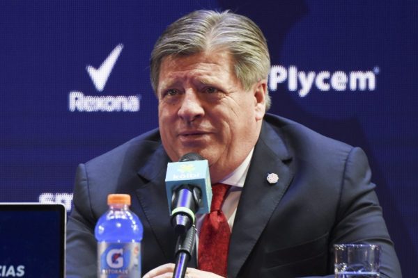 Piojo Herrera’s Rocky Start with Costa Rica: Will He Survive?