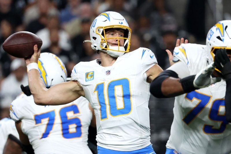 Herbert’s Masterclass Leads Chargers to Victory Over Raiders